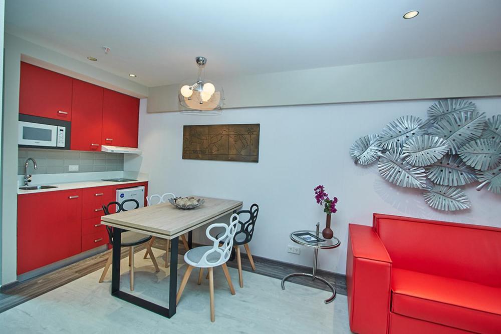 Gran Evenia Panama Hotel Εξωτερικό φωτογραφία A kitchen in a serviced apartment in Hong Kong